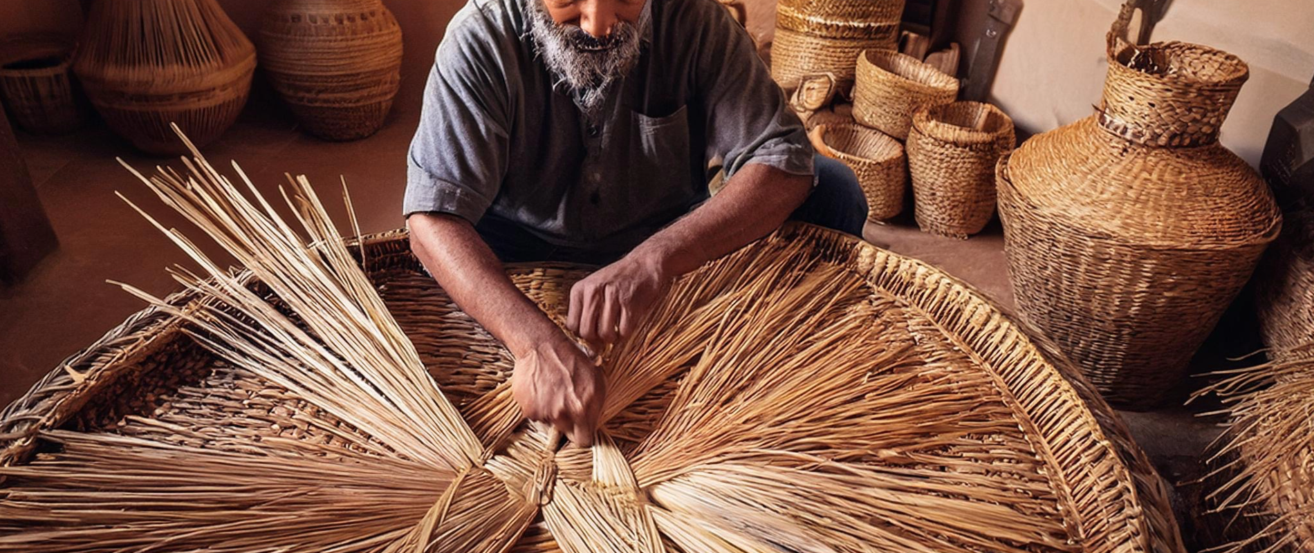 Panier en osier artisanal Cocoon d'Orient - Accessoire élégant pour rangement et décoration, fait main, durable et écoresponsable.